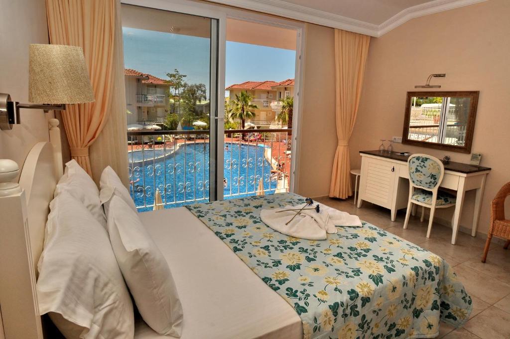 The Blue Lagoon Deluxe Hotel Ölüdeniz Habitación foto